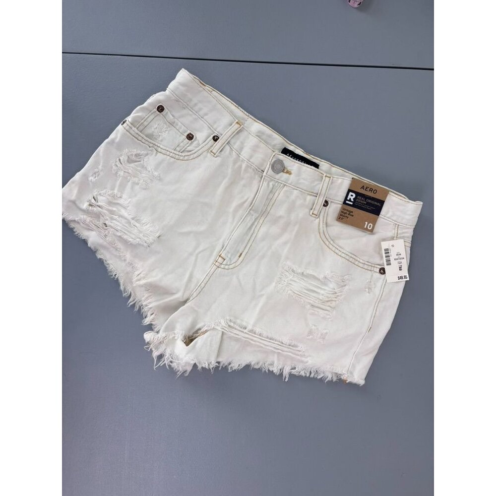 Aero women's 10 cream vintage high rise shortie 2.5" inseam denim jean shorts